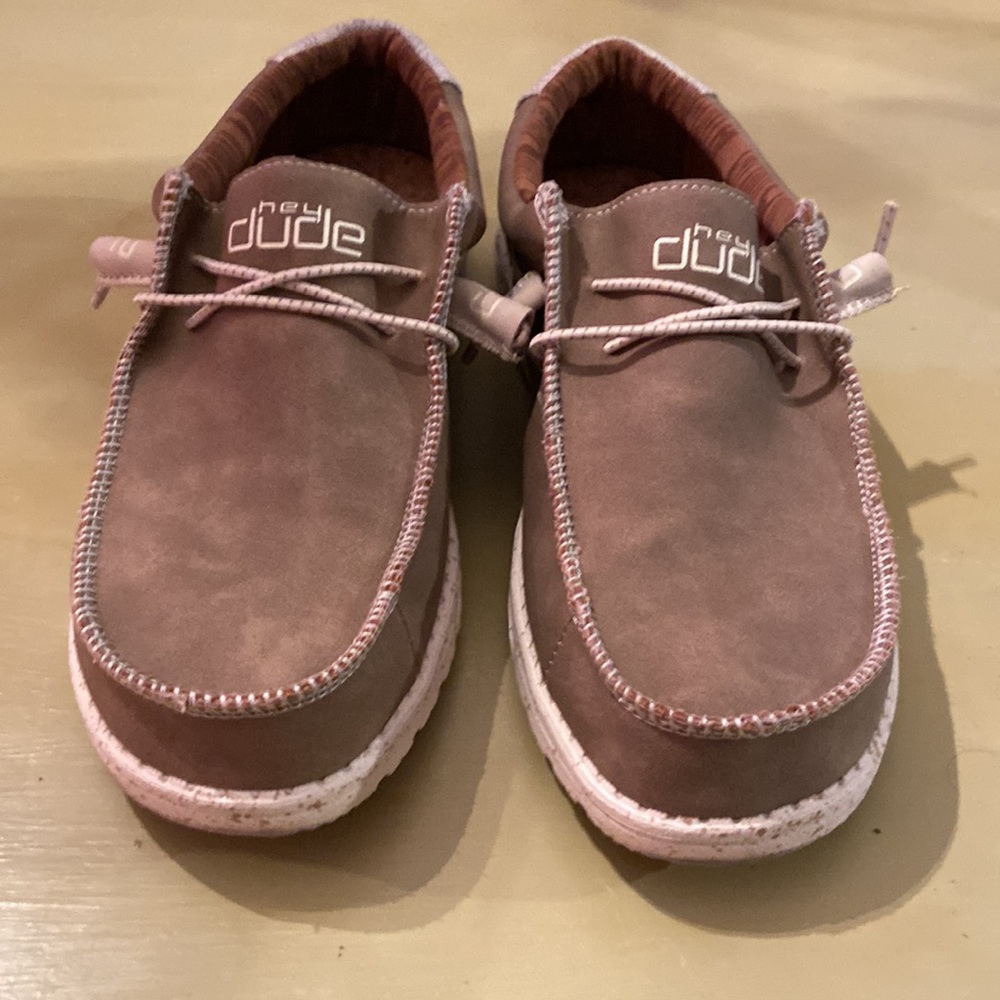 Hey Dude Mens Brown size 9